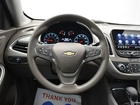 Used 2025 Chevrolet Malibu LT FWD image 19