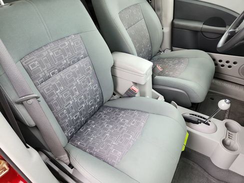 Used 2007 Chrysler PT Cruiser Touring w/ Fleet Value Group I FWD image 14