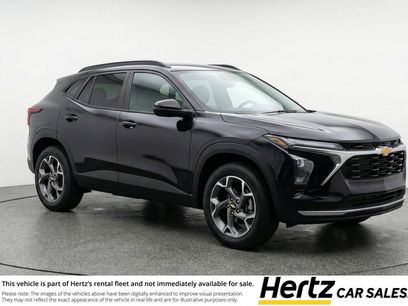 Used 2025 Chevrolet Trax LT