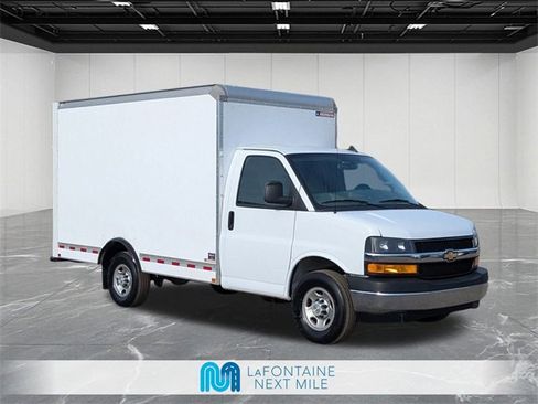 Used 2022 Chevrolet Express 3500 w/ Power Convenience Package image 7