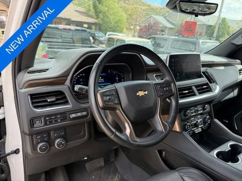 Used 2024 Chevrolet Suburban High Country AWD/4WD image 12