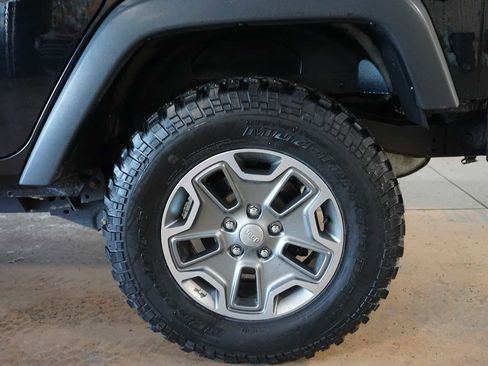 Used 2018 Jeep Wrangler Unlimited Sport S image 10