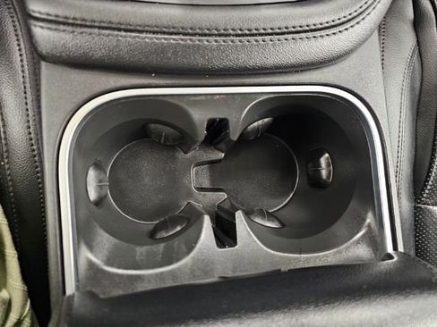 Used 2020 Jaguar E-PACE SE image 20