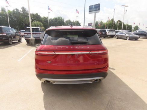 Used 2024 Lincoln Corsair Reserve FWD image 11