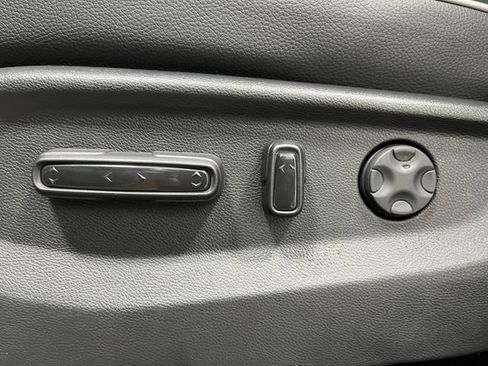 New 2026 Honda Odyssey Touring image 14