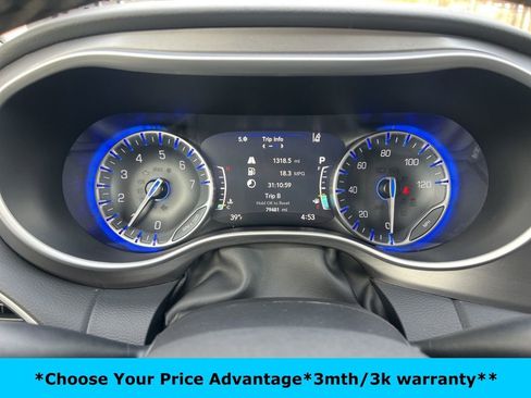 Certified 2023 Chrysler Pacifica Touring-L image 48