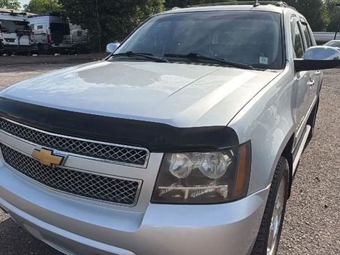 Used 2012 Chevrolet Avalanche LTZ AWD/4WD image 60