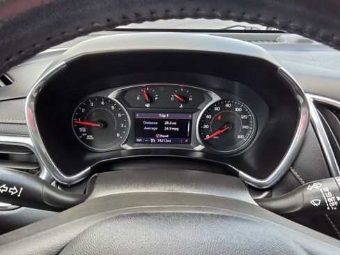 Used 2019 Chevrolet Equinox Premier AWD/4WD image 6