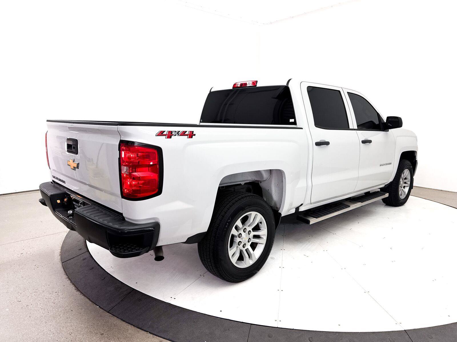 Used 2018 Chevrolet Silverado 1500 W/T w/ WT Fleet Convenience Package AWD/4WD image 11