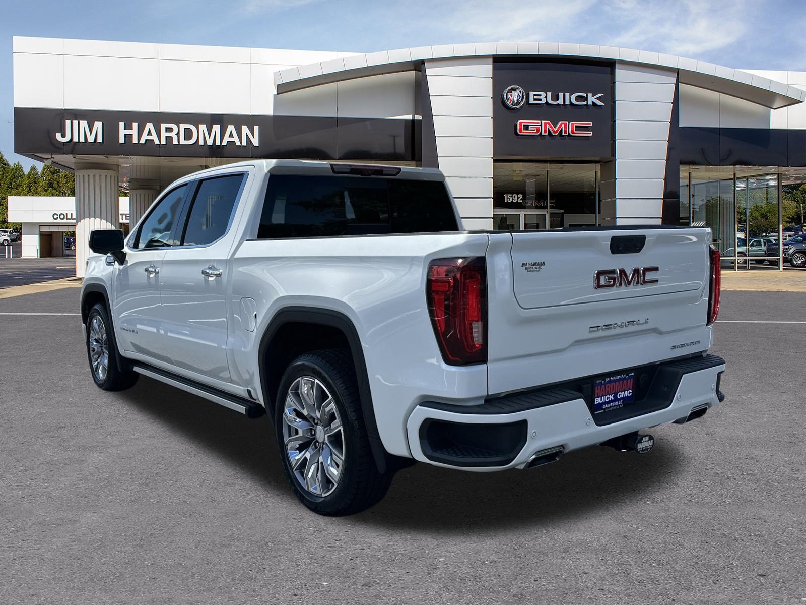 Used 2023 GMC Sierra 1500 Denali w/ Denali Reserve Package AWD/4WD image 5