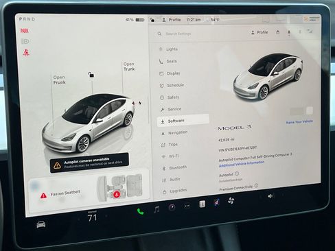 Used 2023 Tesla Model 3 Standard Range RWD image 30