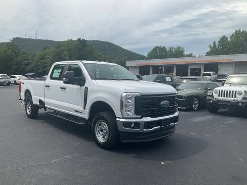 New 2026 Ford F250 XL AWD/4WD image 3