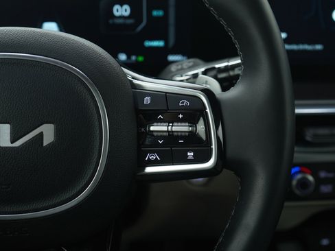 Used 2025 Kia Sorento SX Prestige image 29