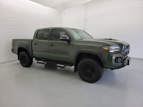 Used 2020 Toyota Tacoma TRD Pro AWD/4WD image 4