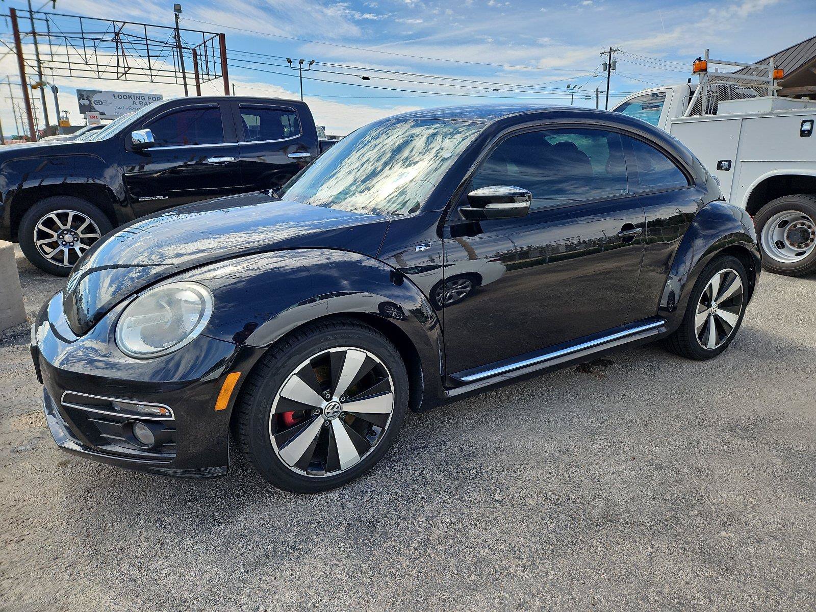 Used 2014 Volkswagen Beetle R-Line FWD image 2