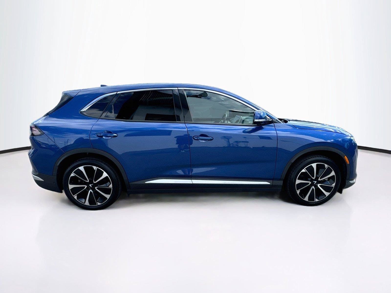 Used 2024 VinFast VF 8 Plus AWD/4WD image 6