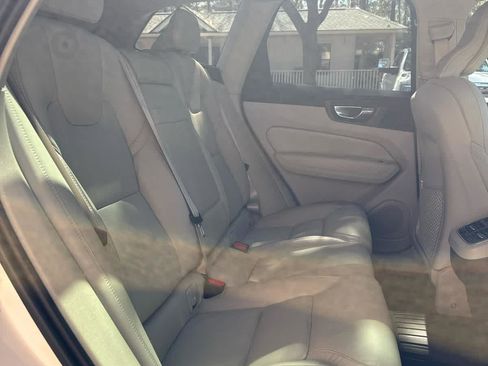 Used 2021 Volvo XC60 T5 Inscription w/ Advanced Package image 14