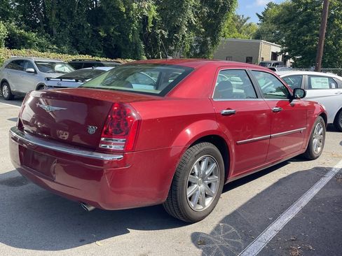 Used 2008 Chrysler 300 C w/ Navigation & Sound Group II RWD image 7