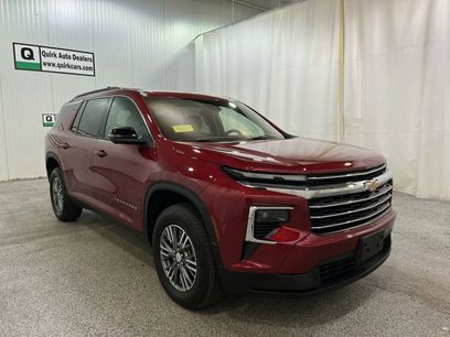 Certified 2025 Chevrolet Traverse LT w/ Driver Confidence Package