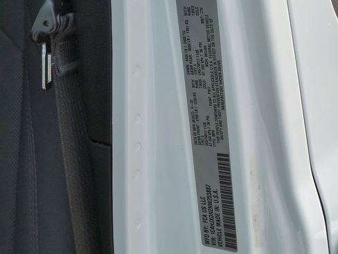 Used 2022 Jeep Wrangler Unlimited Sport image 26