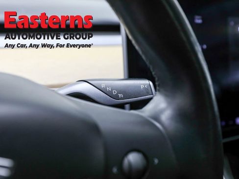 Used 2018 Tesla Model 3 Long Range image 13