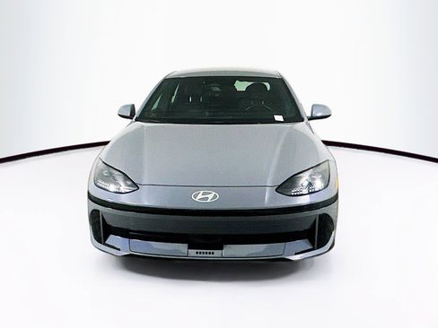 Used 2024 Hyundai Ioniq 6 SEL RWD image 2