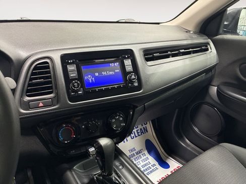 Used 2020 Honda HR-V LX image 35