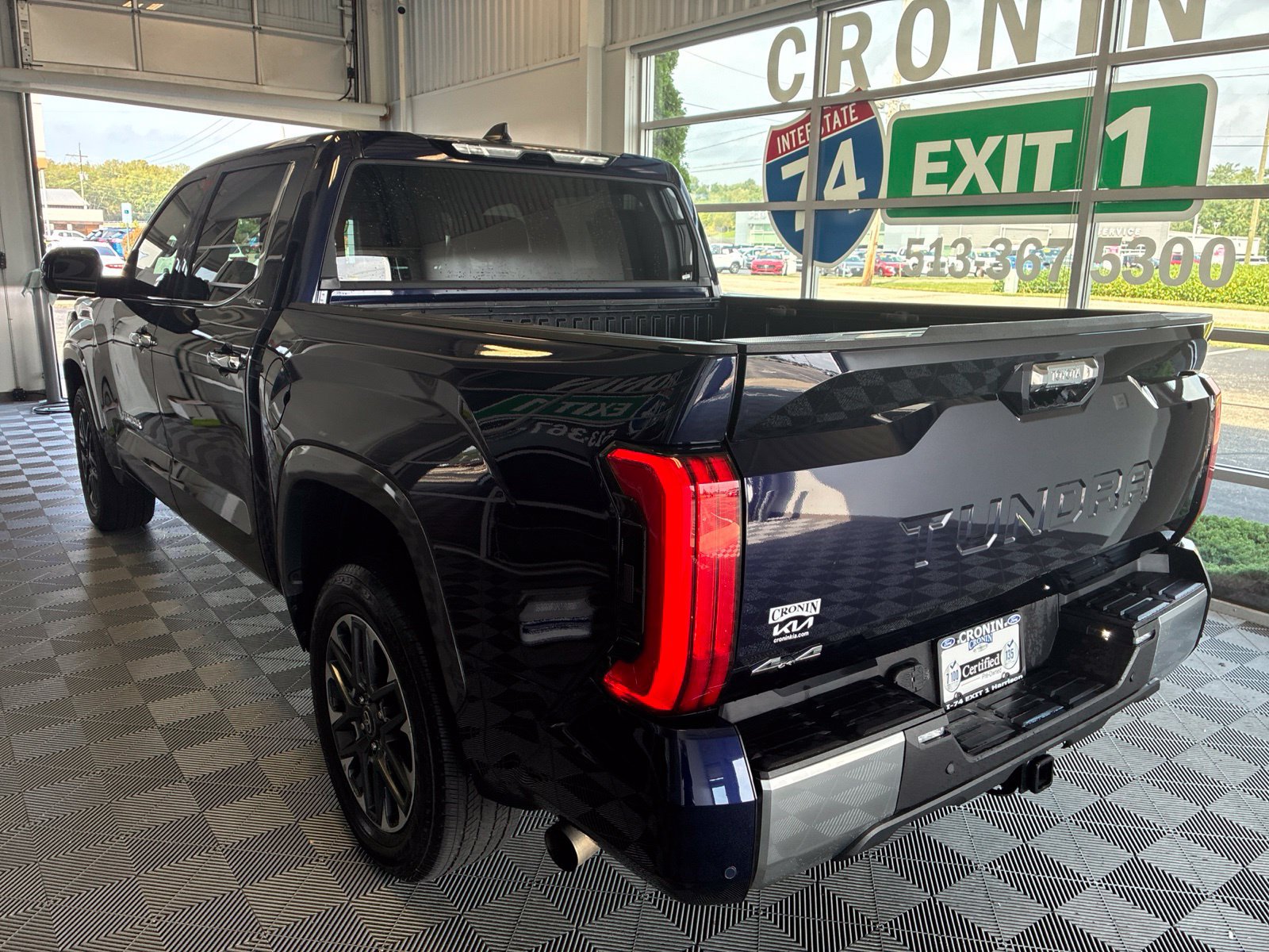 Used 2026 Toyota Tundra Limited AWD/4WD image 4