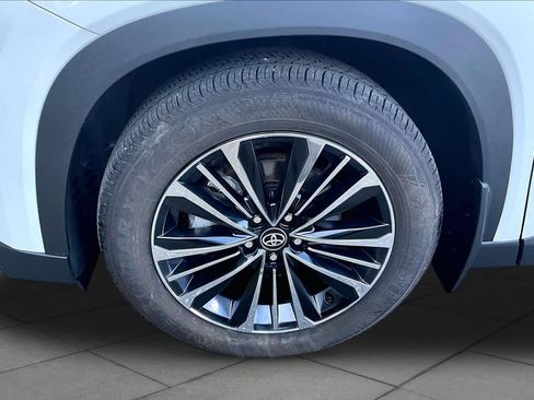 Certified 2026 Toyota Grand Highlander AWD Hybrid image 11