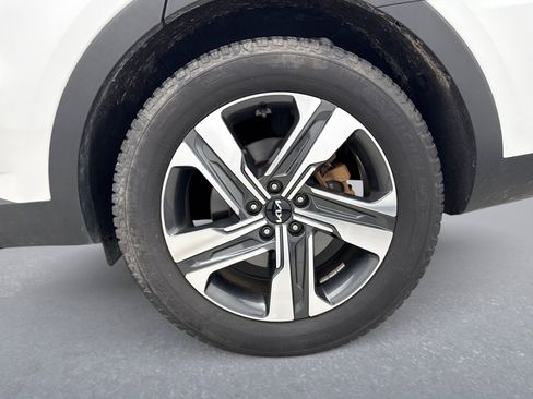 Used 2023 Kia Sorento EX AWD/4WD image 27