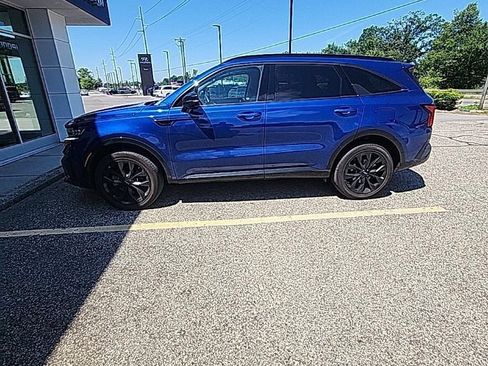 Used 2023 Kia Sorento SX AWD/4WD image 5