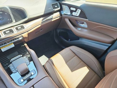 New 2026 Mercedes-Benz GLS 450 4MATIC image 13