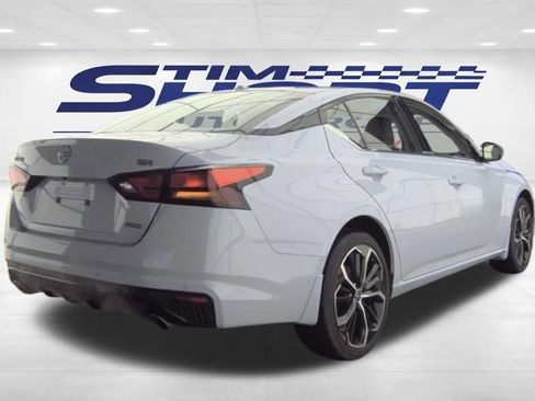 Used 2025 Nissan Altima 2.5 SR w/ SR Premium Package AWD/4WD image 6