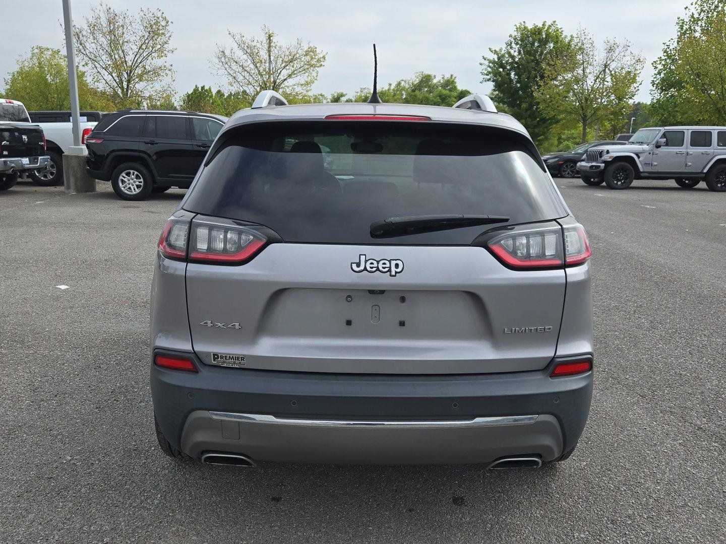 Used 2020 Jeep Cherokee Limited AWD/4WD image 6
