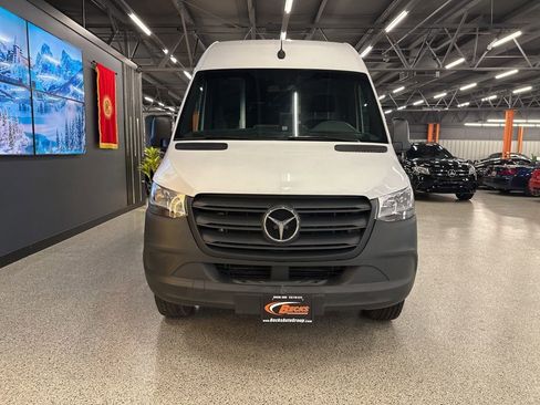 Used 2020 Mercedes-Benz Sprinter 2500 image 22