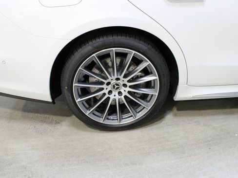 New 2026 Mercedes-Benz S 500 4MATIC image 9