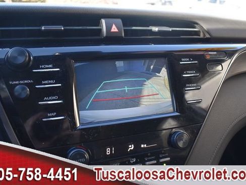 Used 2019 Toyota Camry SE image 32