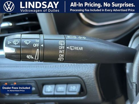 Used 2021 GMC Yukon Denali w/ Advanced Technology Package AWD/4WD image 24