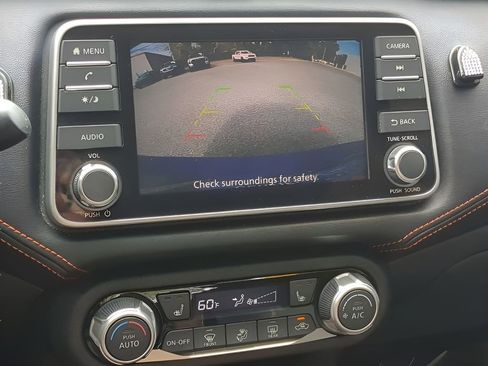 Used 2022 Nissan Versa SR w/ Convenience Package FWD image 25