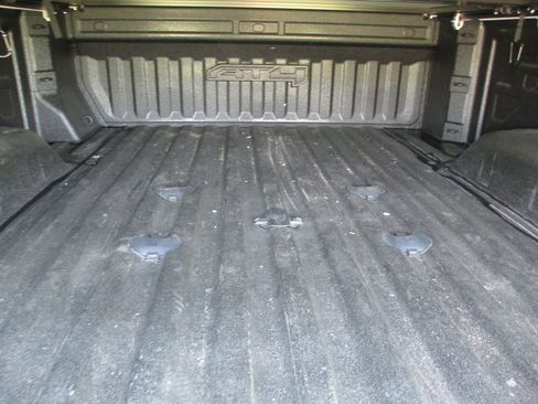 Used 2024 GMC Sierra 2500 AT4 w/ AT4 Premium Plus Package AWD/4WD image 10