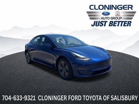 Used 2023 Tesla Model 3 Standard Range RWD image 1