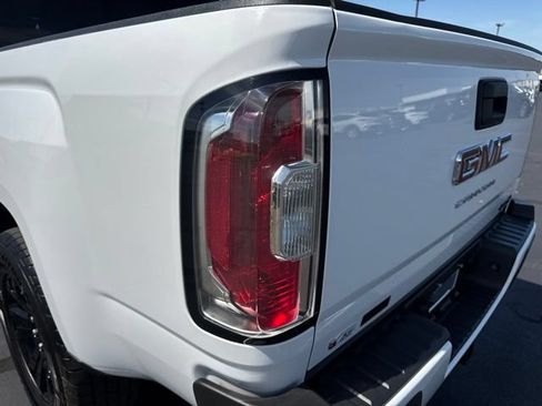 Used 2022 GMC Canyon AT4 AWD/4WD image 22