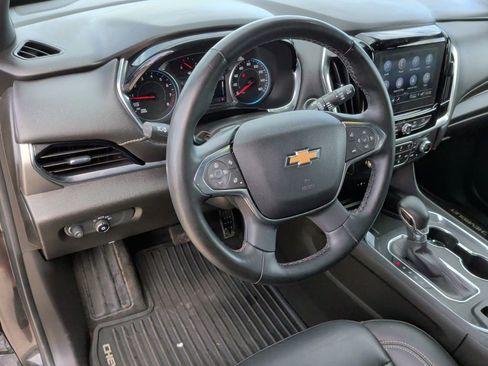 Used 2023 Chevrolet Traverse LT image 14
