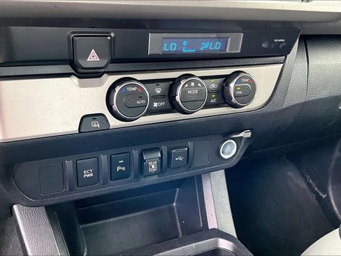 Used 2021 Toyota Tacoma SR5 RWD image 21