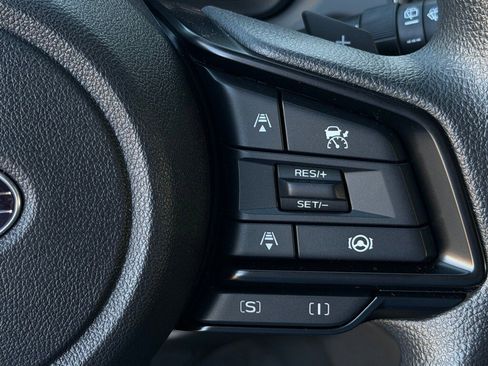 Used 2025 Subaru Crosstrek 2.0i Premium image 20