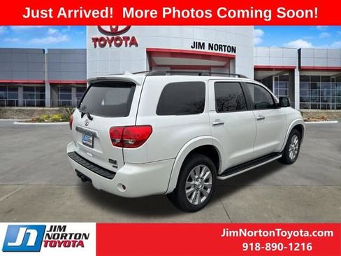 Used 2016 Toyota Sequoia Platinum image 5
