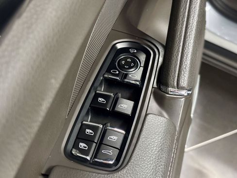 Used 2016 Porsche Cayenne S AWD/4WD image 14