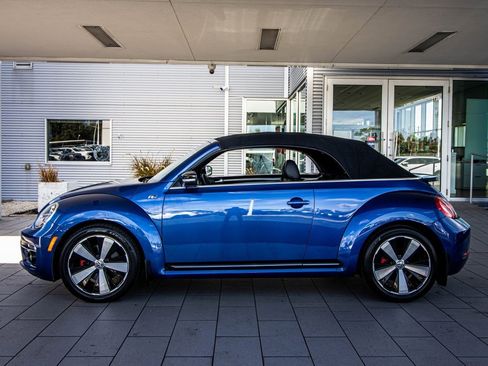 Used 2014 Volkswagen Beetle R-Line image 8
