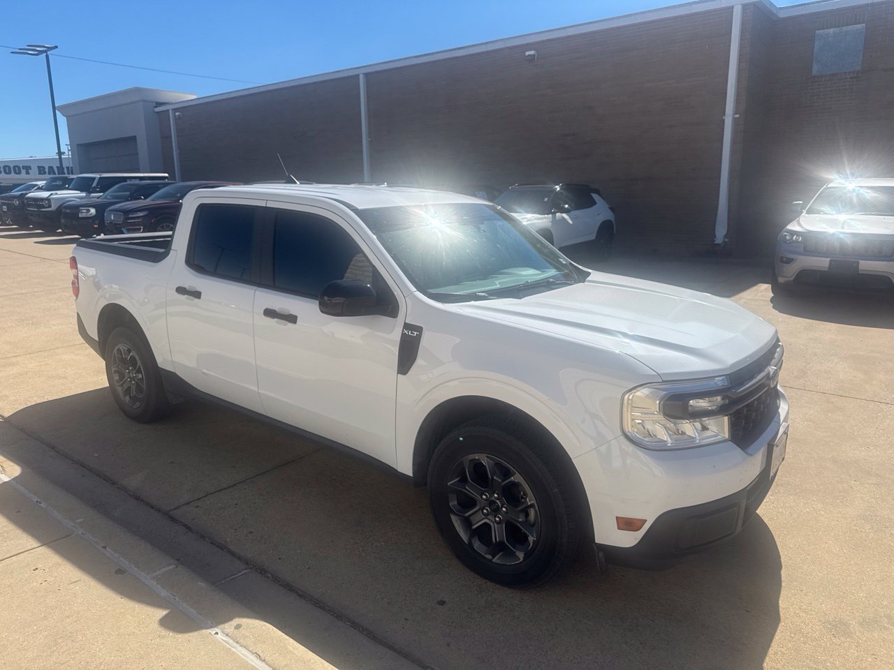 Used 2024 Ford Maverick XLT AWD/4WD image 3