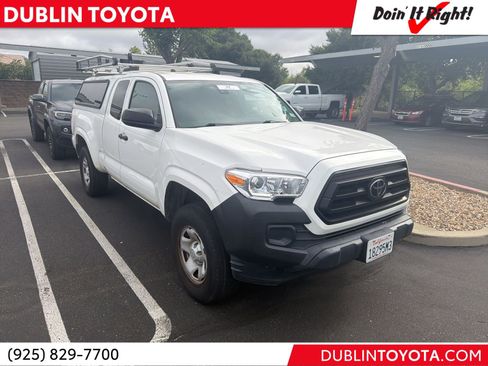 Used 2022 Toyota Tacoma SR RWD image 1